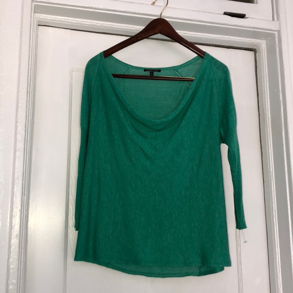 Beautiful sweater worn once